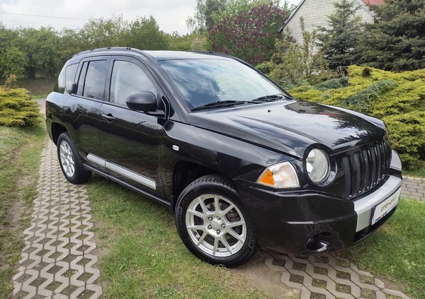 Jeep Compass cena 27990 przebieg: 213700, rok produkcji 2009 z Ćmielów małe 742